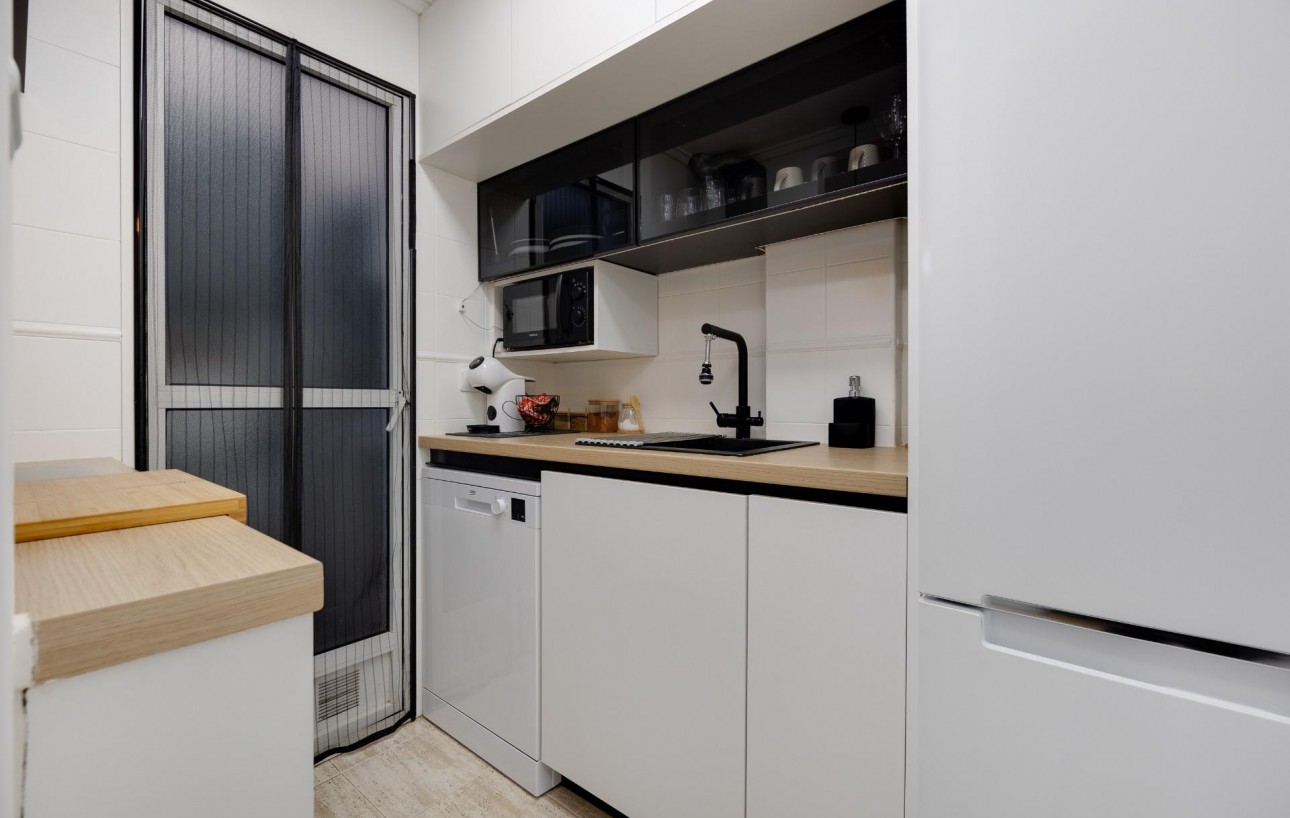 Fully Renovated Ground Floor Bungalow in Pueblo Marino | Torrevieja