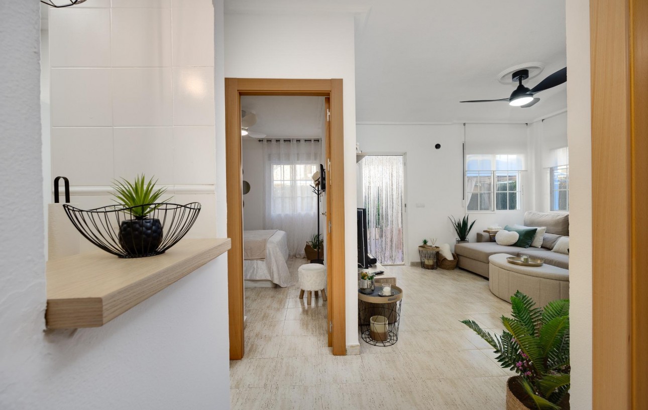 Fully Renovated Ground Floor Bungalow in Pueblo Marino | Torrevieja