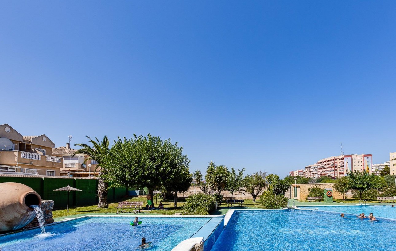 Fully Renovated Ground Floor Bungalow in Pueblo Marino | Torrevieja