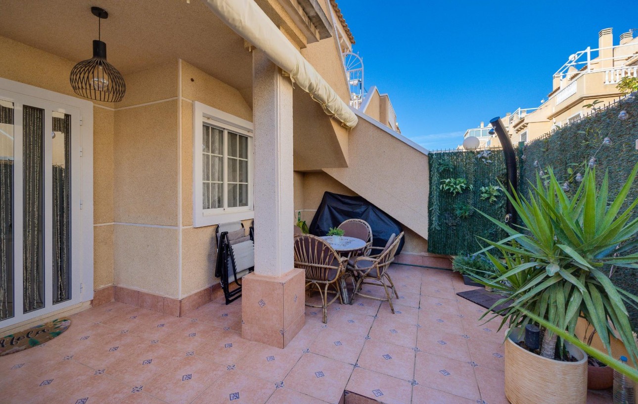 Fully Renovated Ground Floor Bungalow in Pueblo Marino | Torrevieja