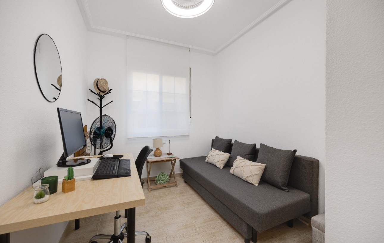 Fully Renovated Ground Floor Bungalow in Pueblo Marino | Torrevieja