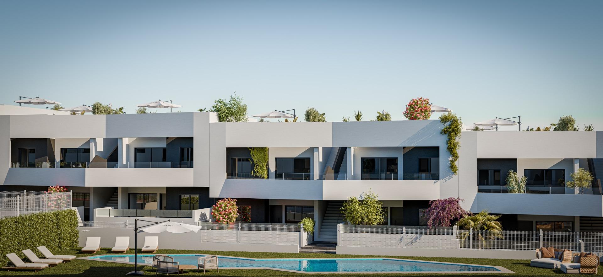 Moderní novostavby bungalovů v San Miguel de Salinas se 3 společnými bazény.