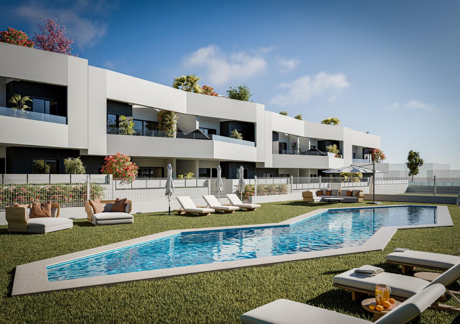 Moderní novostavby bungalovů v San Miguel de Salinas se 3 společnými bazény.