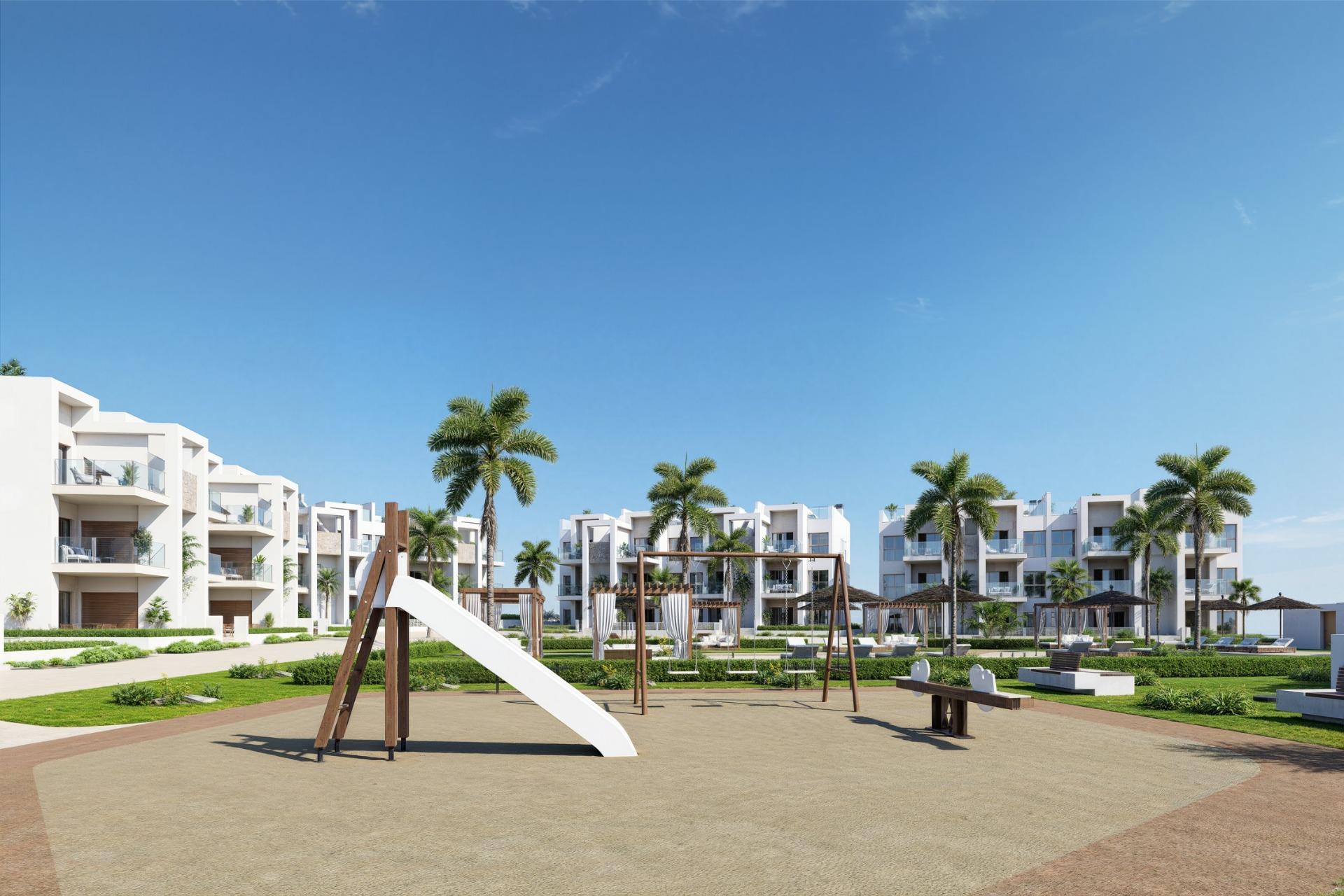 Novostavby apartmánů v La Serena Golf-Los Alcázares, blízko pláže.