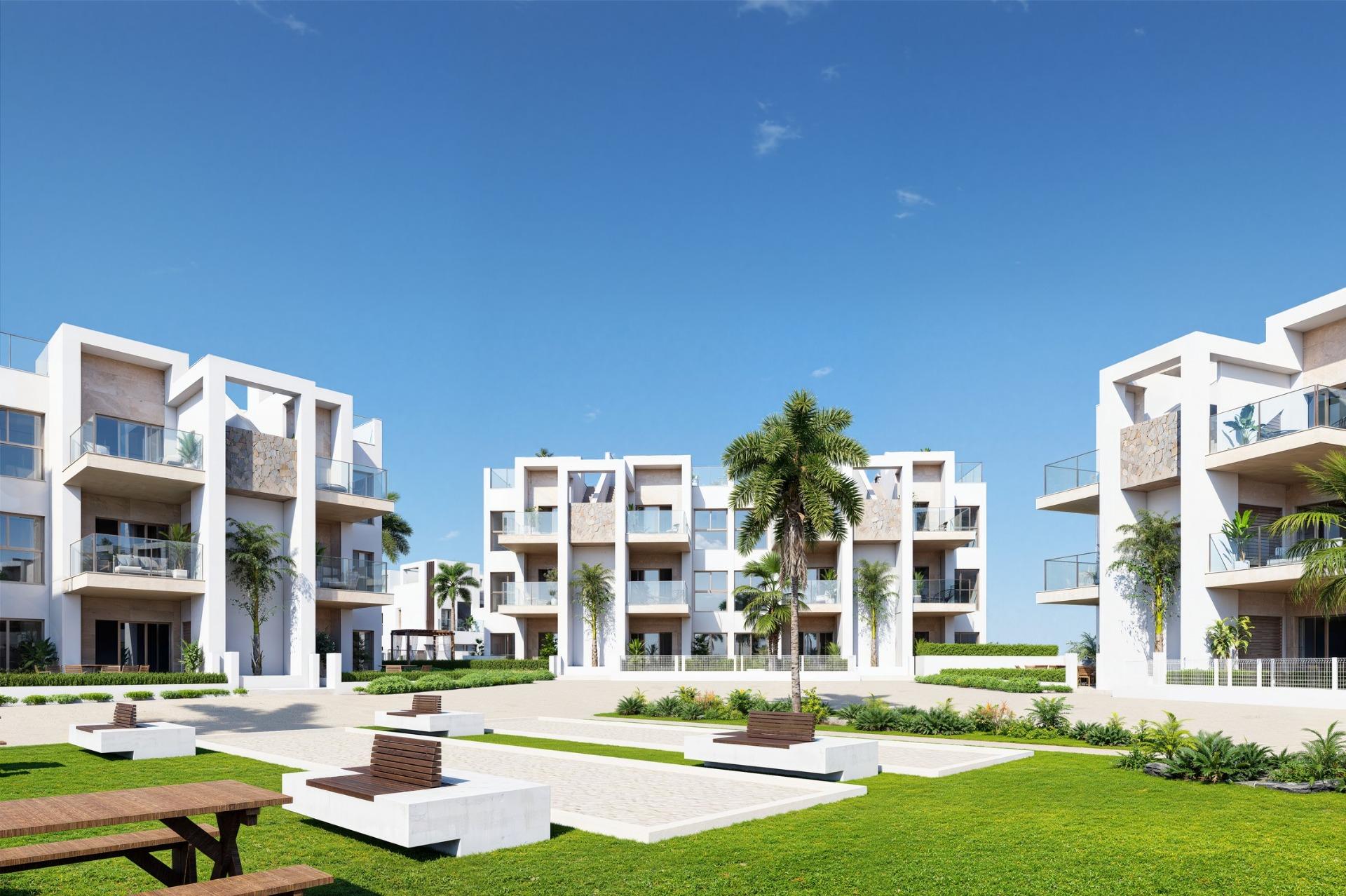 Novostavby apartmánů v La Serena Golf-Los Alcázares, blízko pláže.