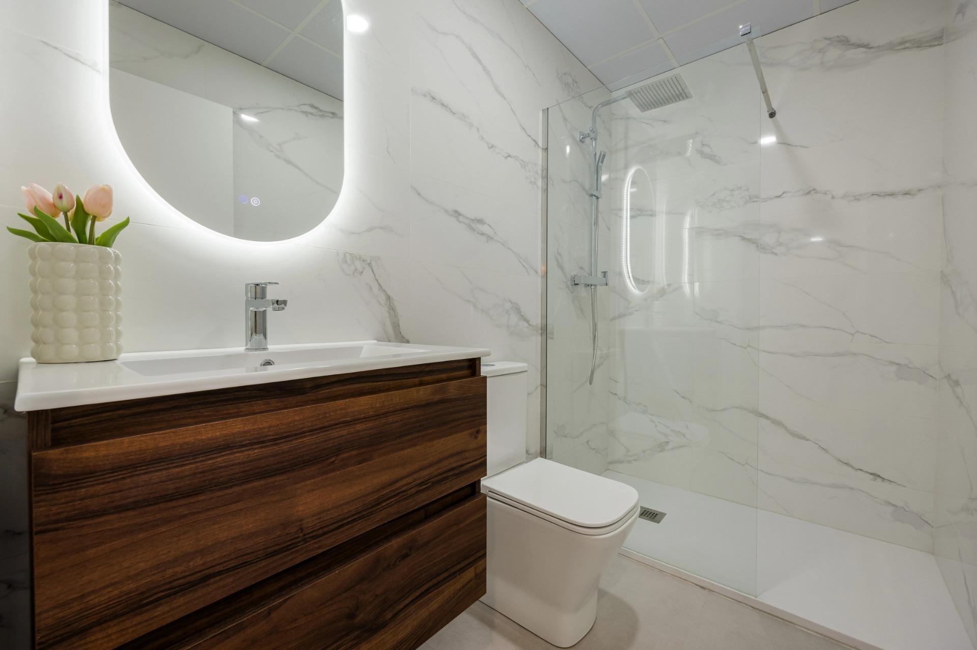Objevte exkluzivní kolekci osmi apartmánů s turistickou licencí ve Villajoyose