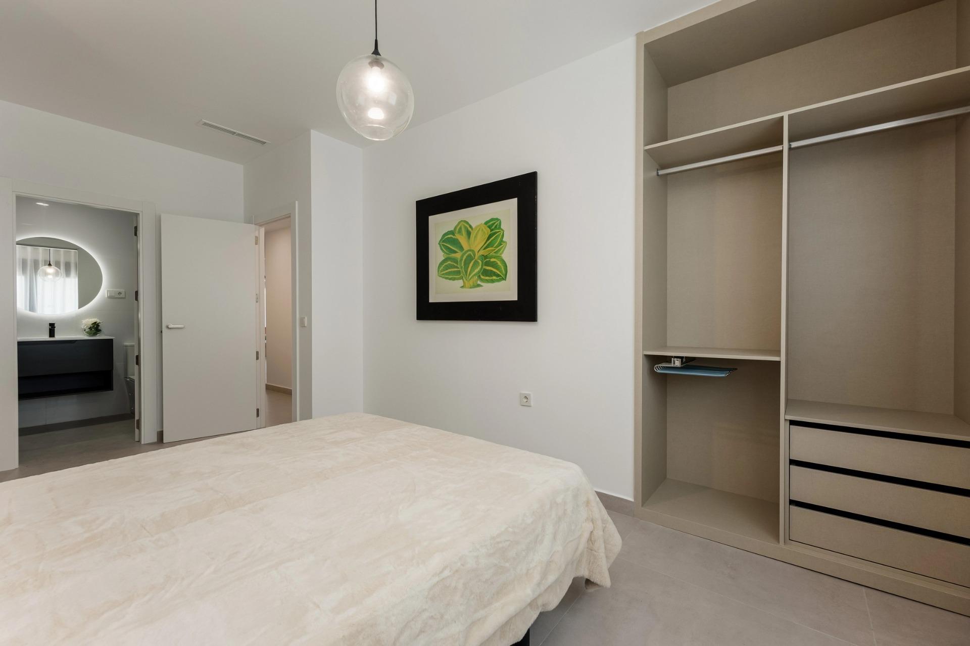 Objevte exkluzivní kolekci osmi apartmánů s turistickou licencí ve Villajoyose
