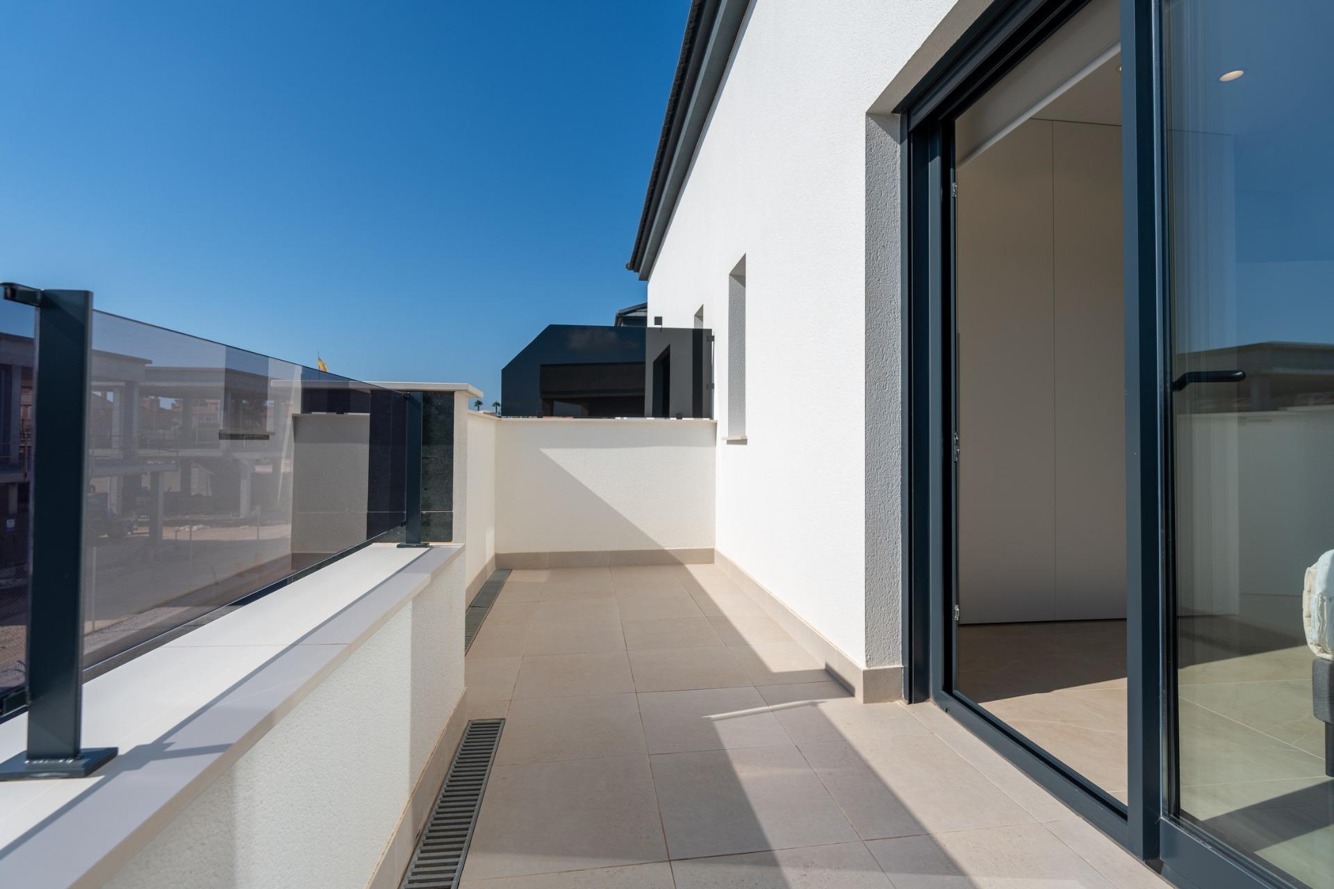 3-BEDROOM BUNGALOWS IN AN EXCLUSIVE RESIDENTIAL COMPLEX IN GRAN ALACANT!