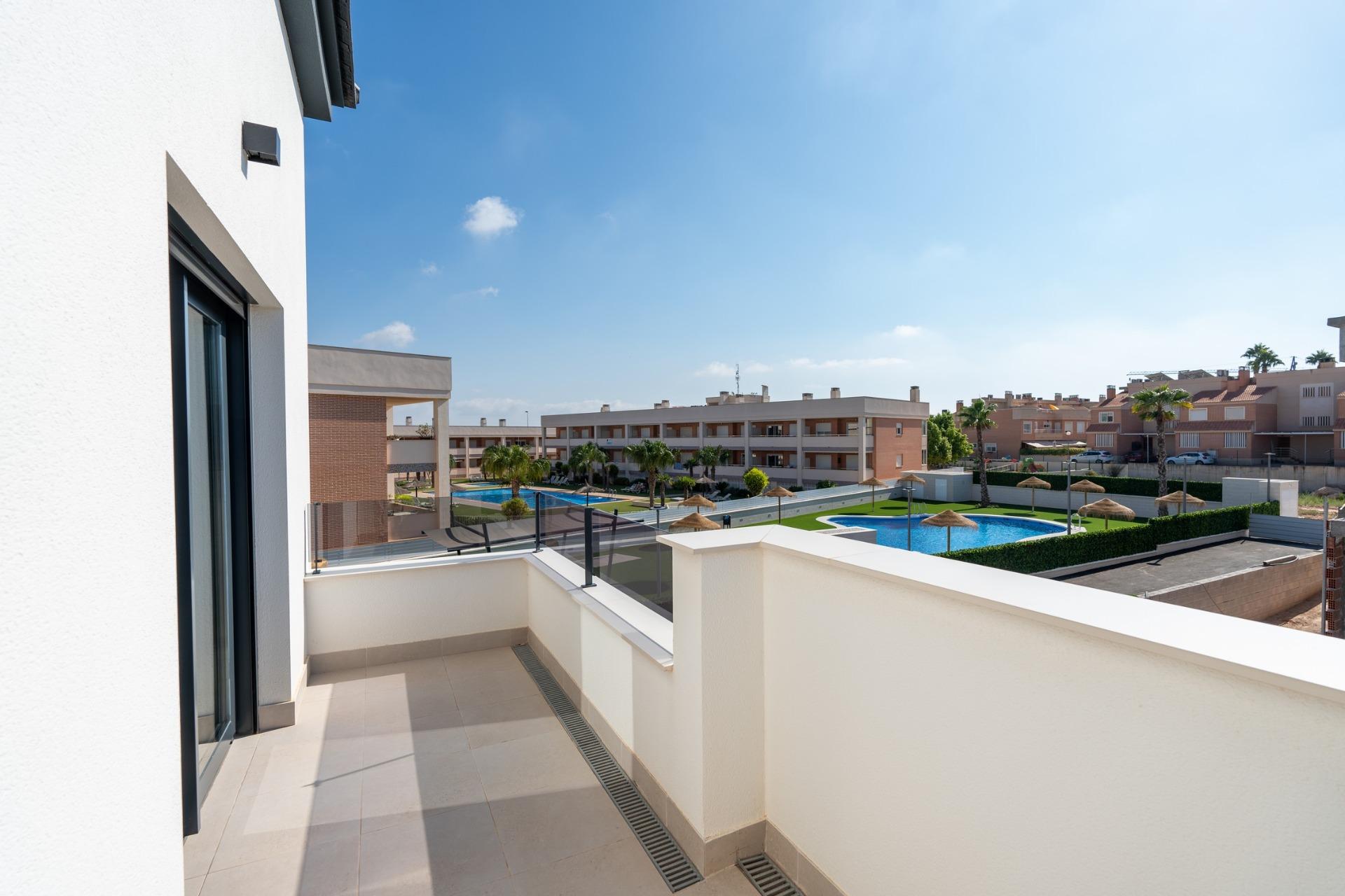 3-BEDROOM BUNGALOWS IN AN EXCLUSIVE RESIDENTIAL COMPLEX IN GRAN ALACANT!