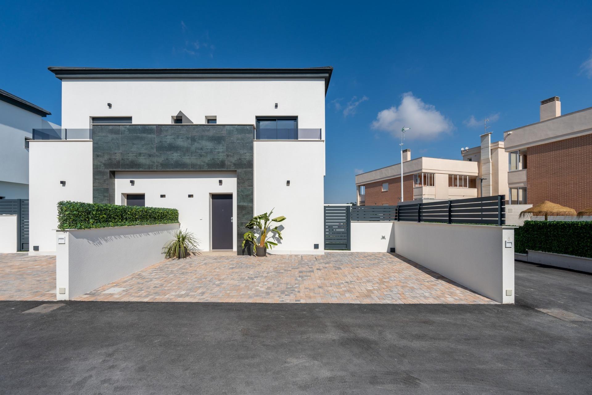3-BEDROOM BUNGALOWS IN AN EXCLUSIVE RESIDENTIAL COMPLEX IN GRAN ALACANT!