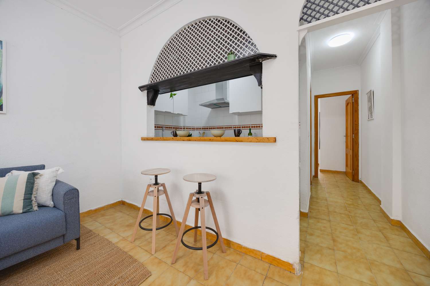 Fully renovated 1-bedroom apartment with communal pool just 530 metres from the sea