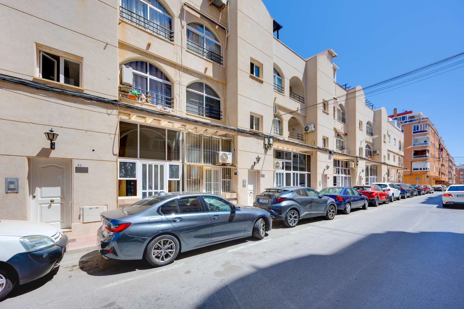 Fully renovated 1-bedroom apartment with communal pool just 530 metres from the sea