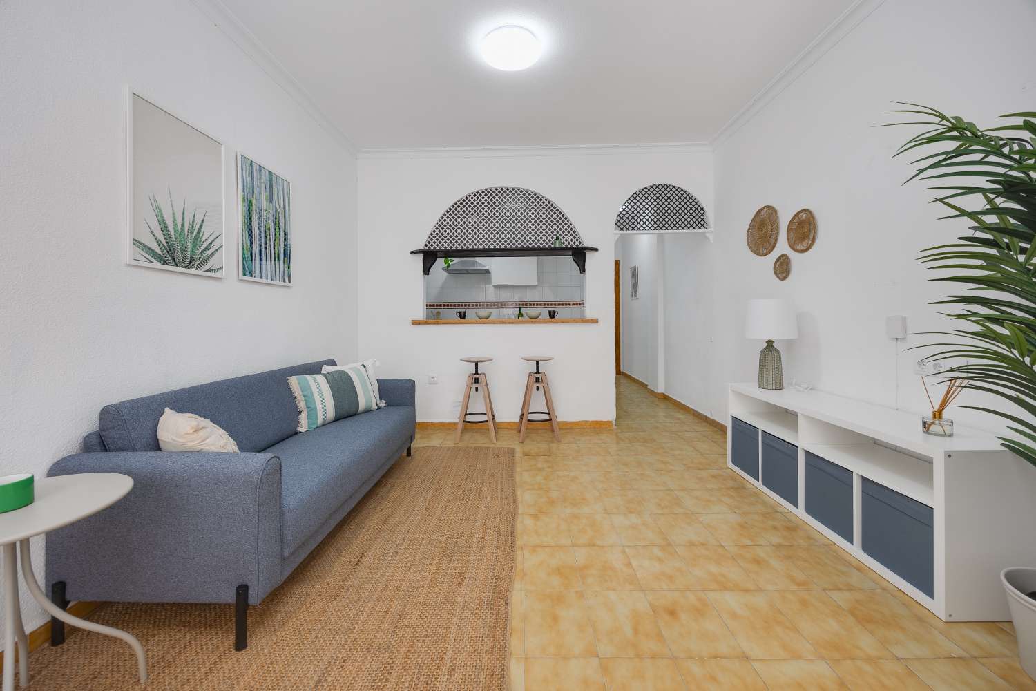 Fully renovated 1-bedroom apartment with communal pool just 530 metres from the sea