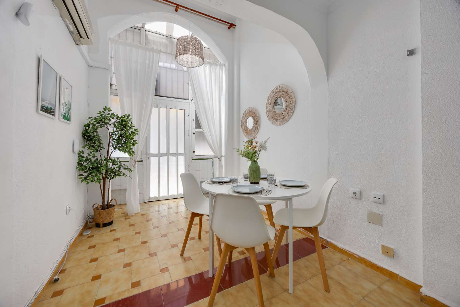 Fully renovated 1-bedroom apartment with communal pool just 530 metres from the sea