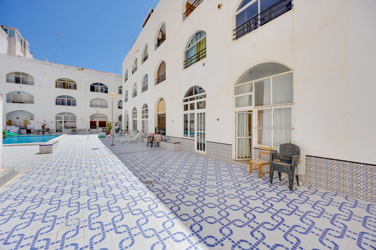 Fully renovated 1-bedroom apartment with communal pool just 530 metres from the sea