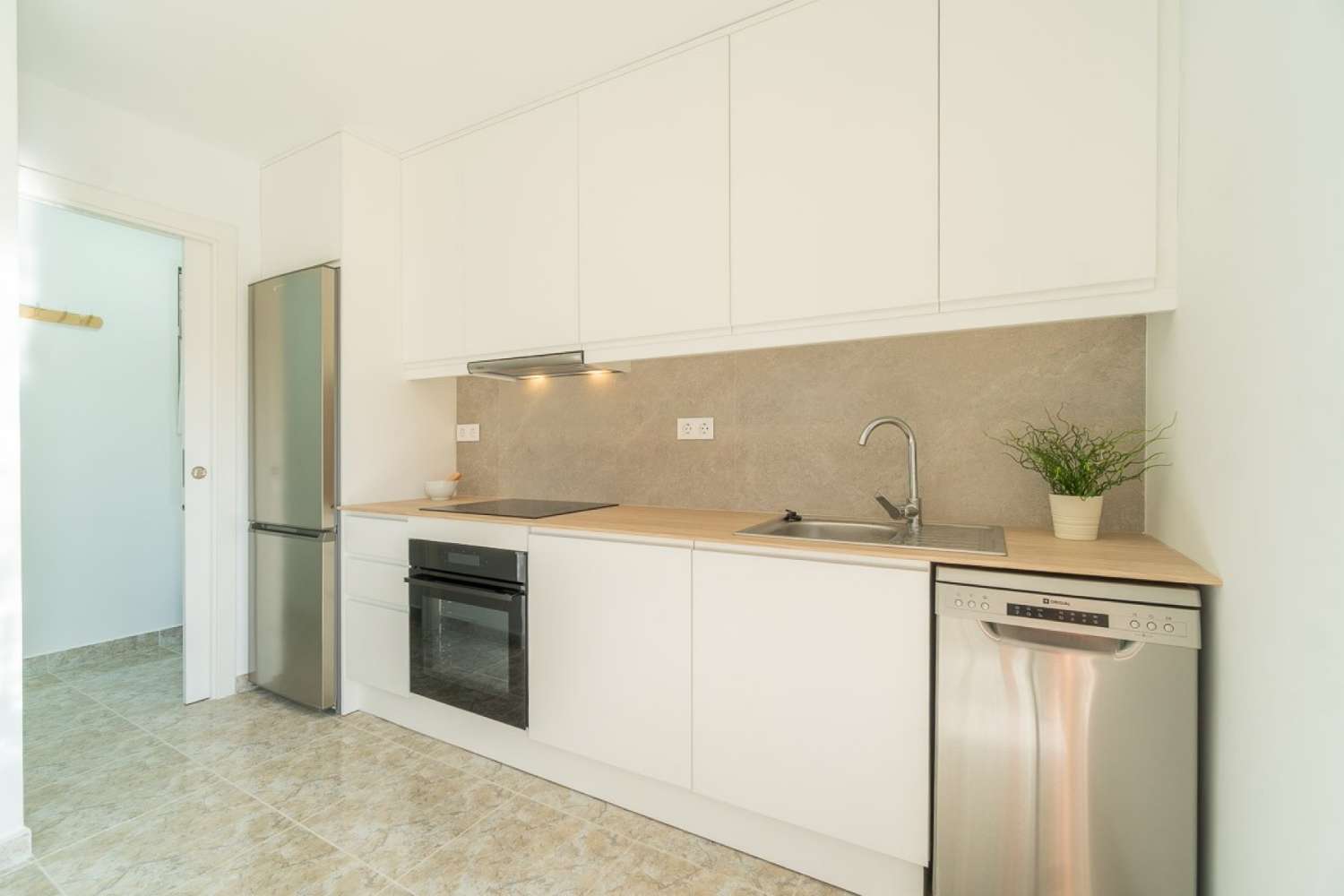 Fully renovated apartment in La Mata – just a few steps from the beach