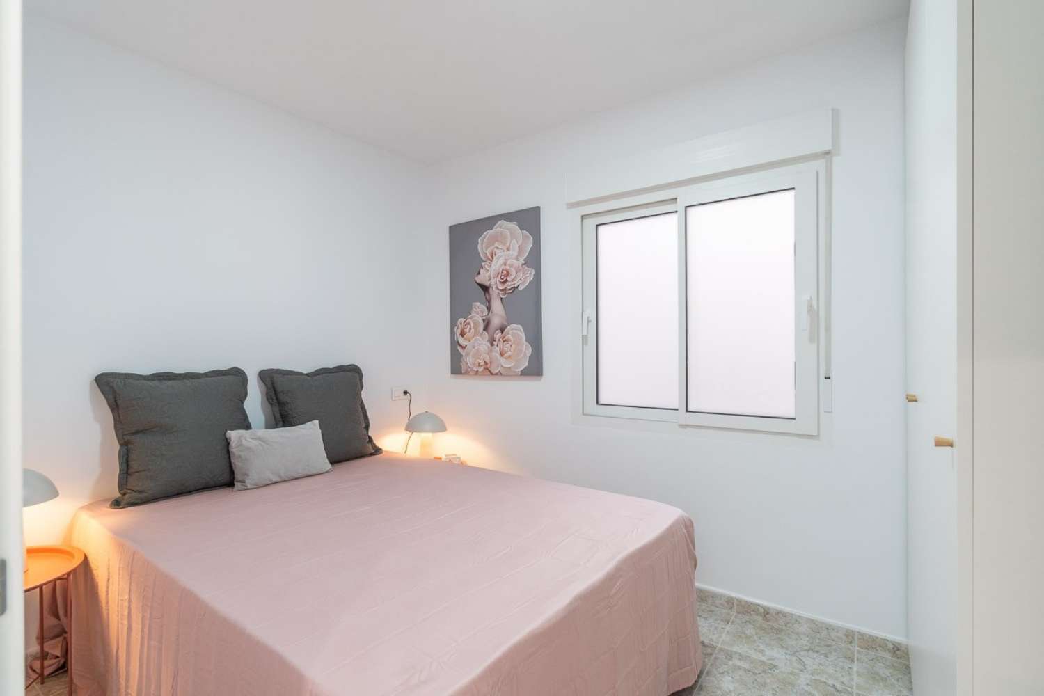 Fully renovated apartment in La Mata – just a few steps from the beach