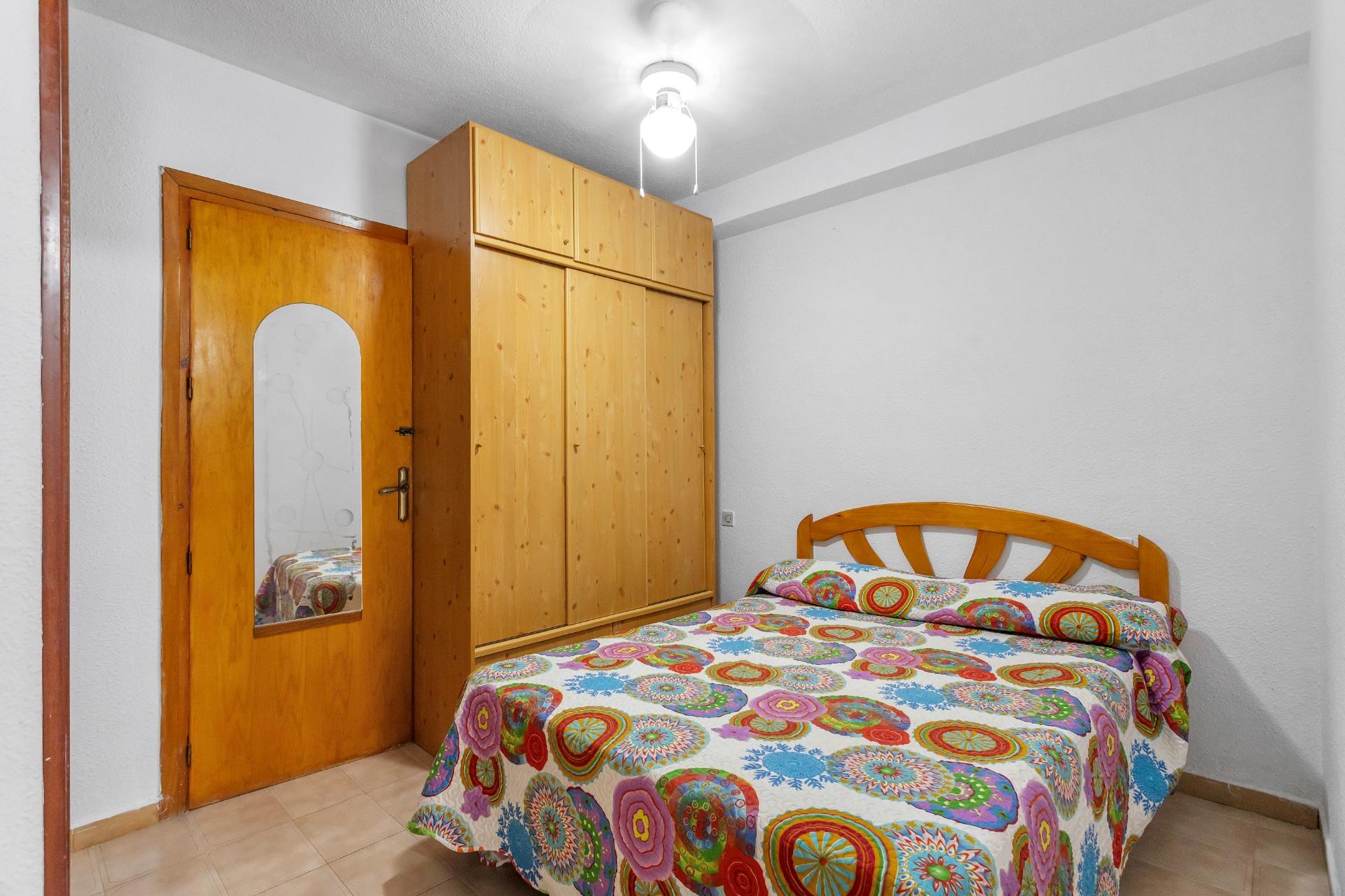 Ground-floor bungalow with terrace 400 metres from Los Náufragos beach – Torrevieja
