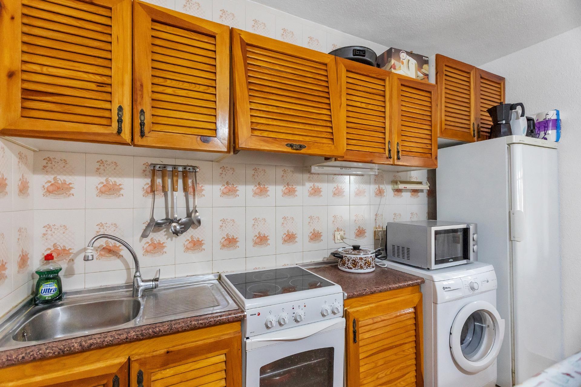 Ground-floor bungalow with terrace 400 metres from Los Náufragos beach – Torrevieja