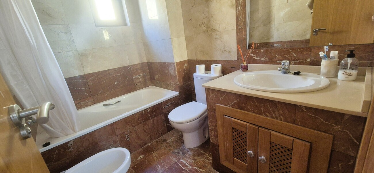 PENTHOUSE S PRIVÁTNÍM SOLÁRIEM A TURISTICKOU LICENCÍ – LAS RAMBLAS GOLF, ORIHUELA COSTA