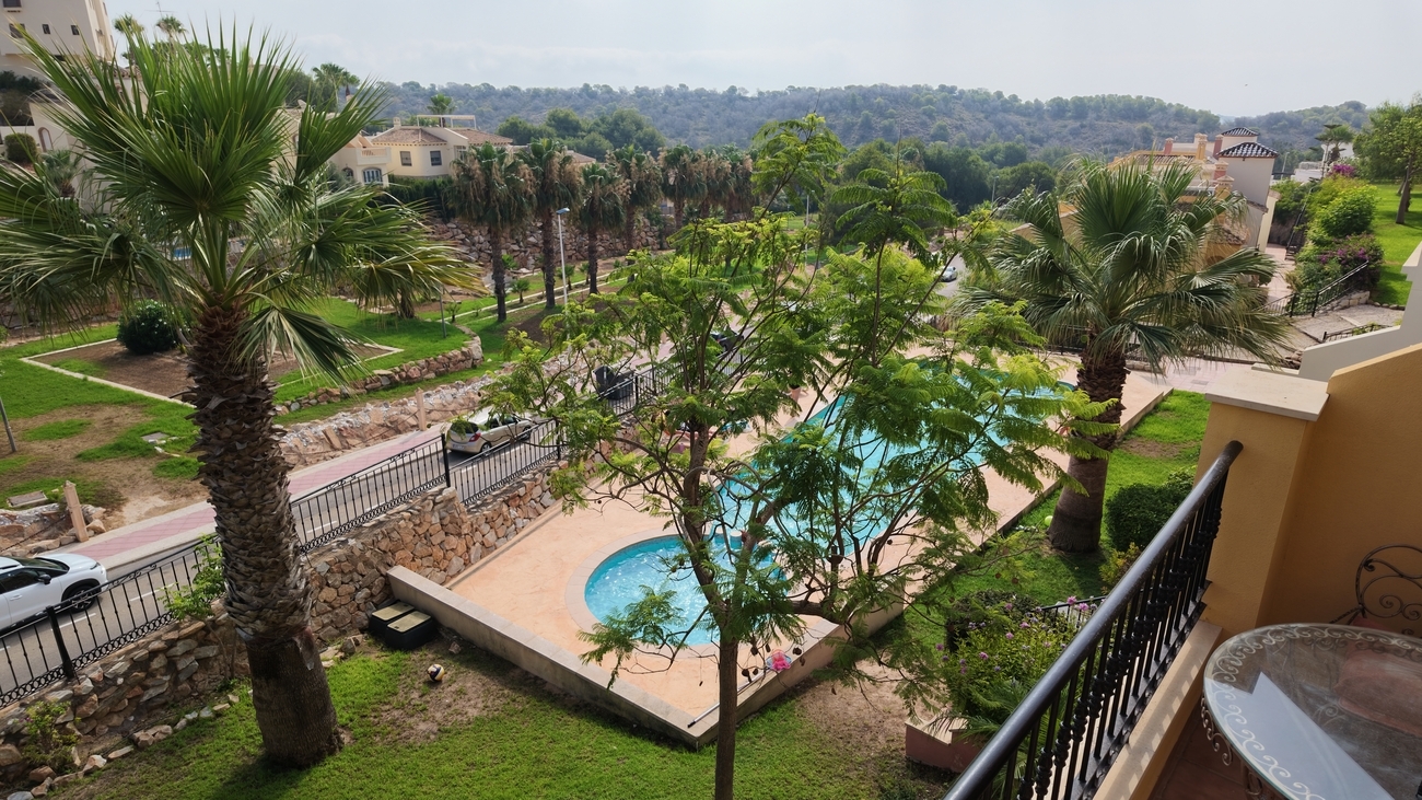 PENTHOUSE S PRIVÁTNÍM SOLÁRIEM A TURISTICKOU LICENCÍ – LAS RAMBLAS GOLF, ORIHUELA COSTA