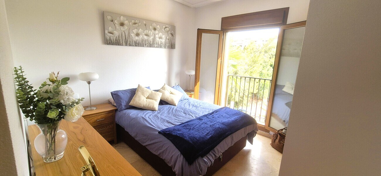 PENTHOUSE S PRIVÁTNÍM SOLÁRIEM A TURISTICKOU LICENCÍ – LAS RAMBLAS GOLF, ORIHUELA COSTA