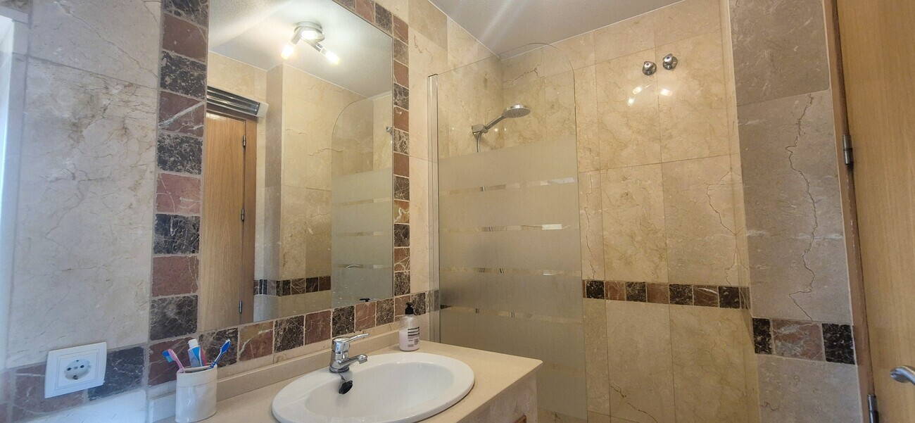 PENTHOUSE S PRIVÁTNÍM SOLÁRIEM A TURISTICKOU LICENCÍ – LAS RAMBLAS GOLF, ORIHUELA COSTA
