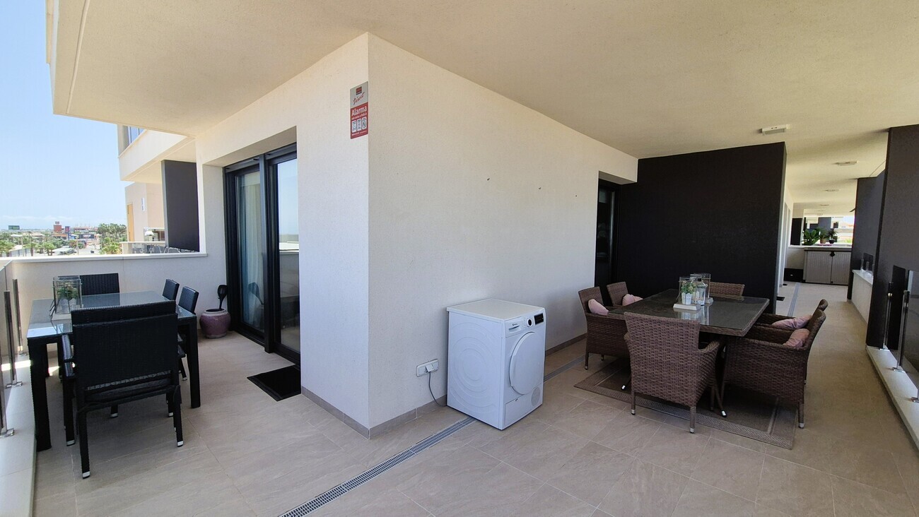 LUXUSNÍ APARTMÁN SE 3 LOŽNICEMI A PANORAMATICKÝM VÝHLEDEM NA MOŘE – AMANECER DELUXE, PLAYA FLAMENCA