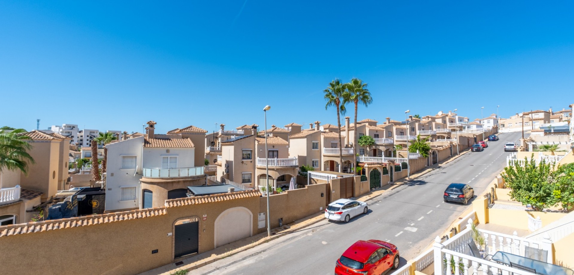 2-BEDROOM TOWNHOUSE WITH TERRACES AND COMMUNAL POOL – LAS FILIPINAS, ORIHUELA COSTA