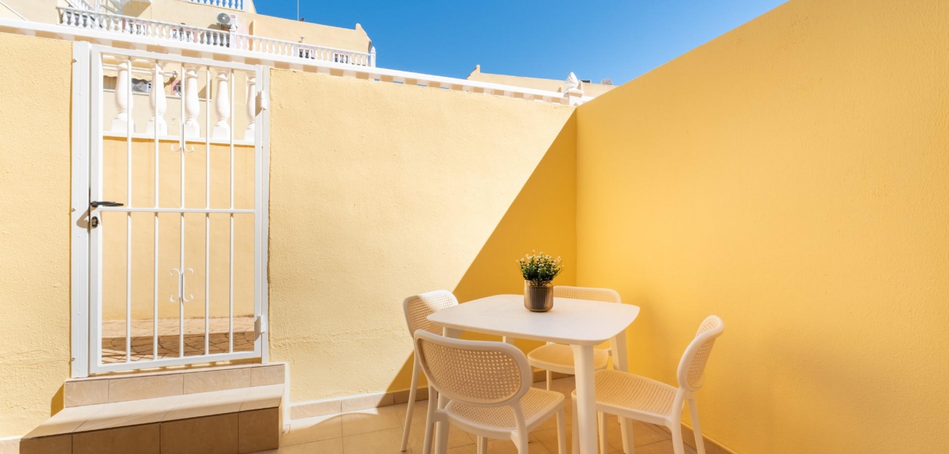 2-BEDROOM TOWNHOUSE WITH TERRACES AND COMMUNAL POOL – LAS FILIPINAS, ORIHUELA COSTA