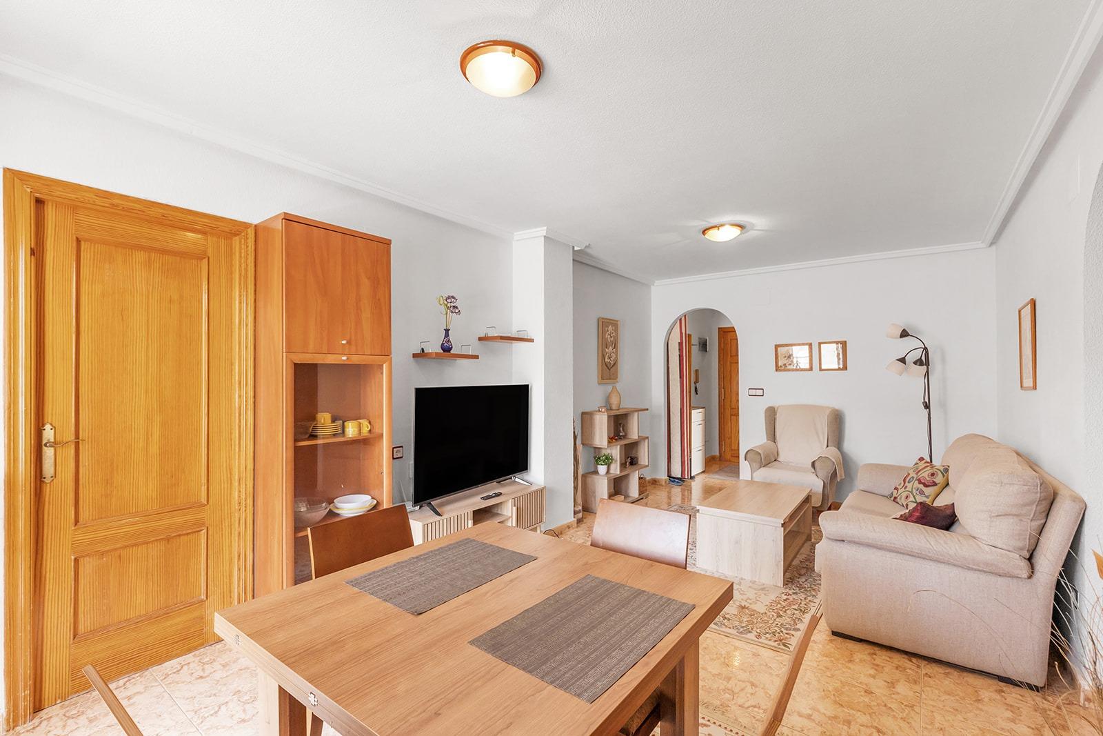 3-BEDROOM PENTHOUSE WITH SOUTH-FACING TERRACE, COMMUNAL POOL AND GARAGE – PLAYA DEL CURA, TORREVIEJA