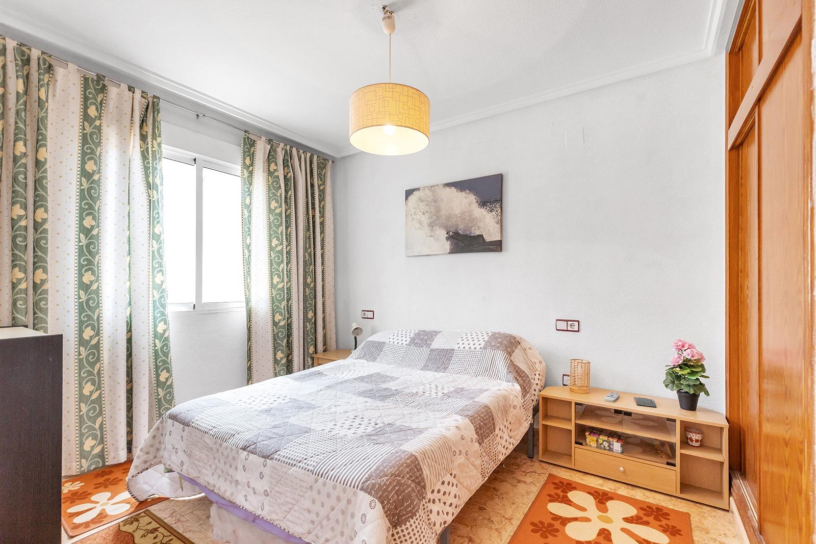 3-BEDROOM PENTHOUSE WITH SOUTH-FACING TERRACE, COMMUNAL POOL AND GARAGE – PLAYA DEL CURA, TORREVIEJA