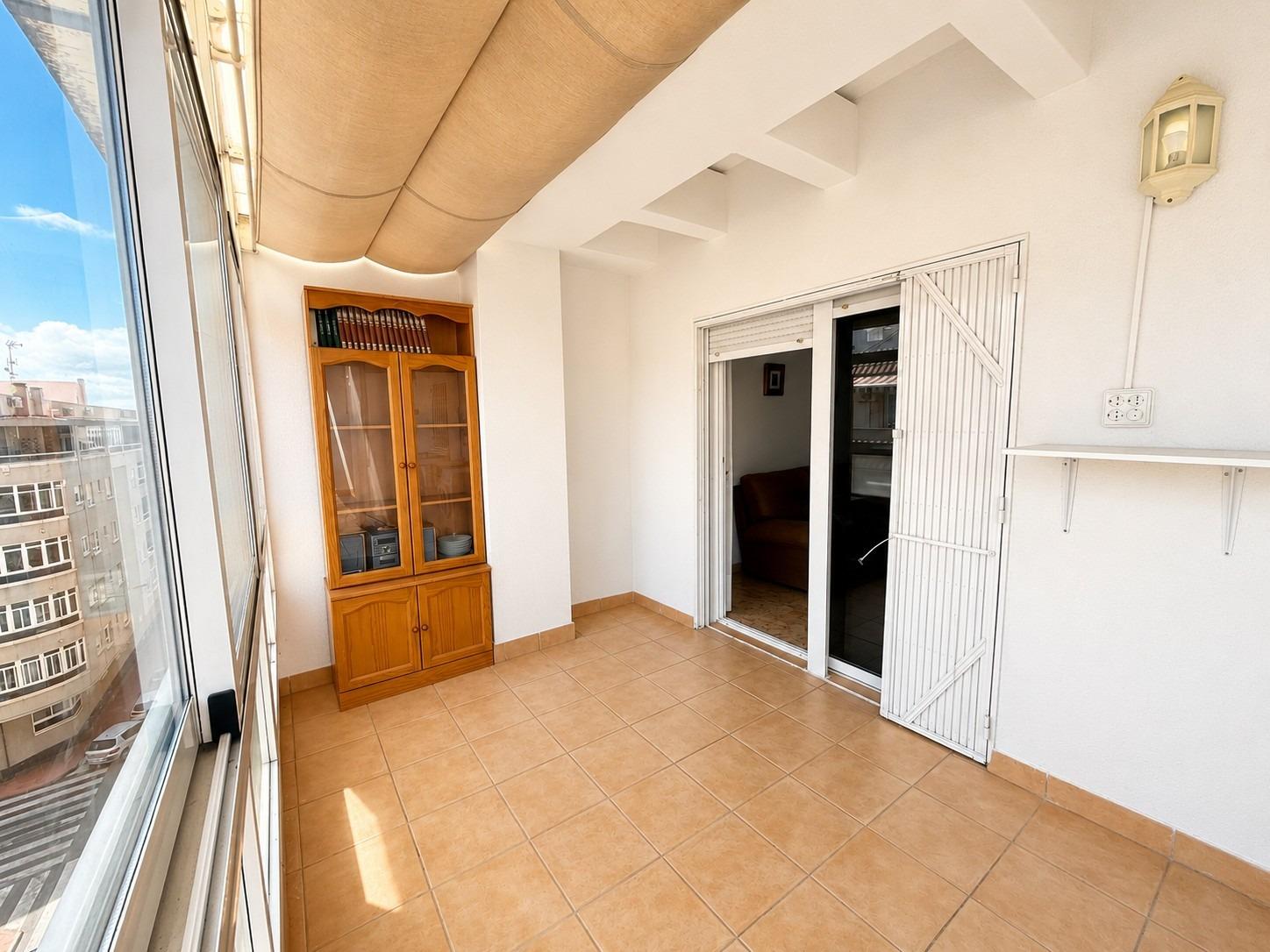 3-BEDROOM PENTHOUSE WITH LARGE 36 M² TERRACE AND COMMUNAL POOL – TORREVIEJA