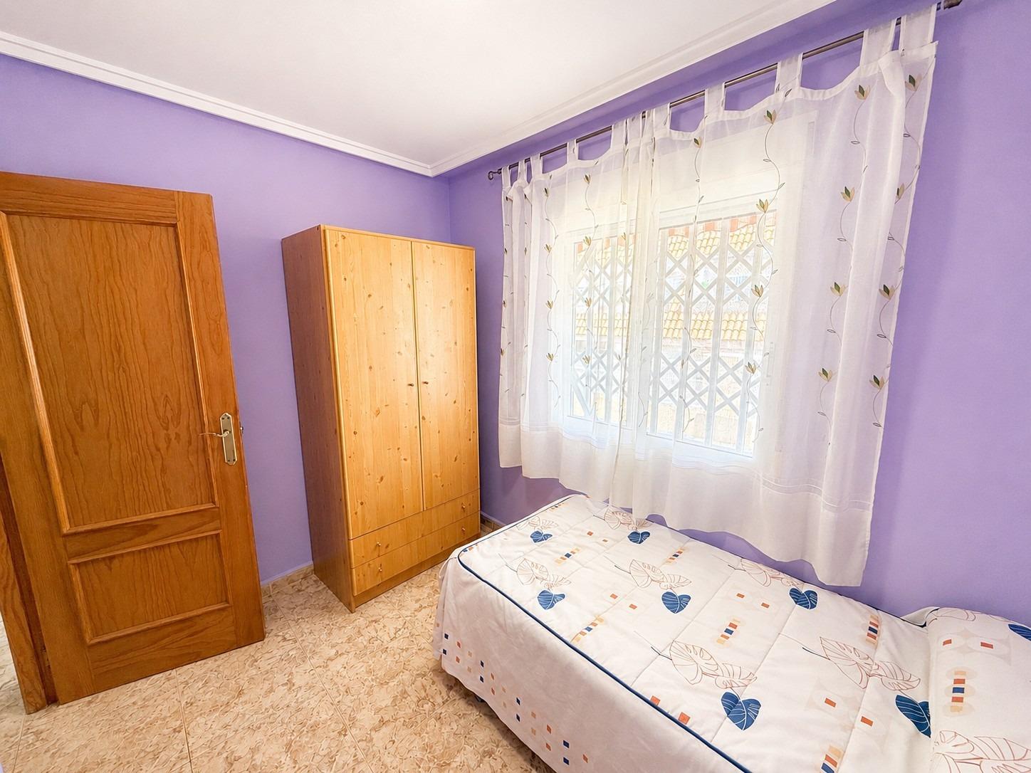 3-BEDROOM PENTHOUSE WITH LARGE 36 M² TERRACE AND COMMUNAL POOL – TORREVIEJA