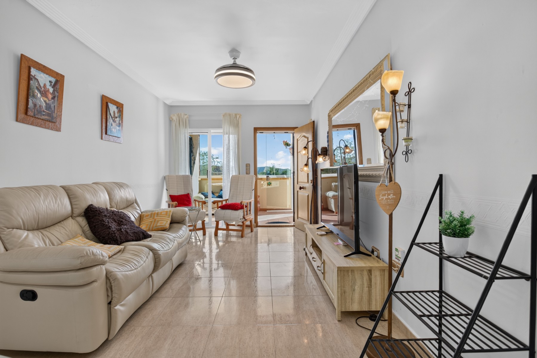 SINGLE-LEVEL 2-BEDROOM TOWNHOUSE WITH 2 TERRACES AND 55 M² PRIVATE SOLARIUM – LOS DOLSES / VILLAMARTÍN, ORIHUELA COSTA