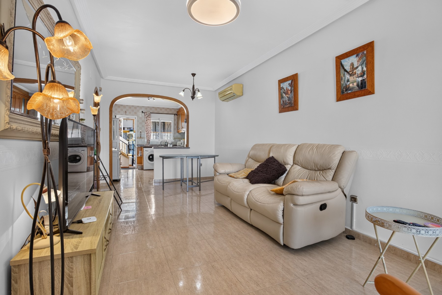 SINGLE-LEVEL 2-BEDROOM TOWNHOUSE WITH 2 TERRACES AND 55 M² PRIVATE SOLARIUM – LOS DOLSES / VILLAMARTÍN, ORIHUELA COSTA