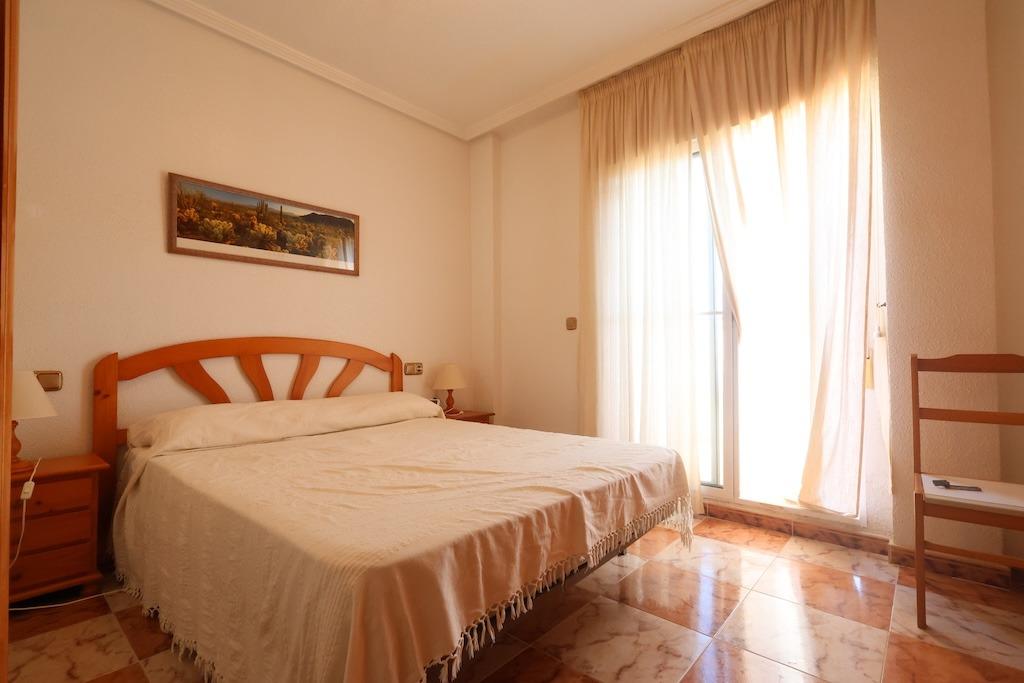 2-BEDROOM TOWNHOUSE WITH GARDEN, TERRACES AND SEA-VIEW SOLARIUM – PLAYA FLAMENCA, ORIHUELA COSTA