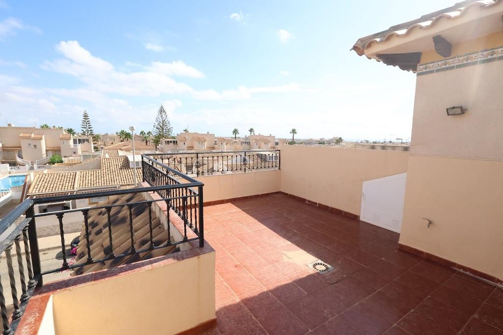 2-BEDROOM TOWNHOUSE WITH GARDEN, TERRACES AND SEA-VIEW SOLARIUM – PLAYA FLAMENCA, ORIHUELA COSTA
