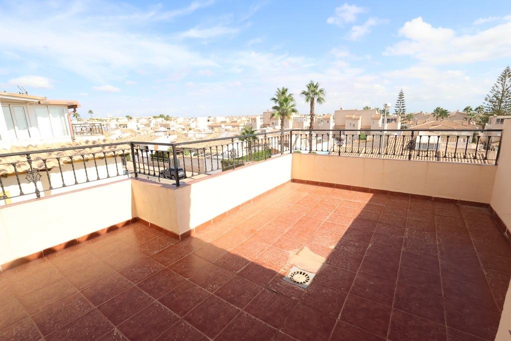 2-BEDROOM TOWNHOUSE WITH GARDEN, TERRACES AND SEA-VIEW SOLARIUM – PLAYA FLAMENCA, ORIHUELA COSTA