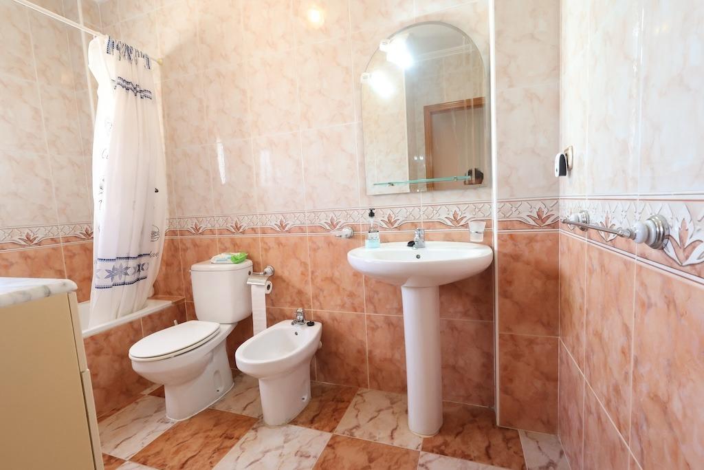 2-BEDROOM TOWNHOUSE WITH GARDEN, TERRACES AND SEA-VIEW SOLARIUM – PLAYA FLAMENCA, ORIHUELA COSTA