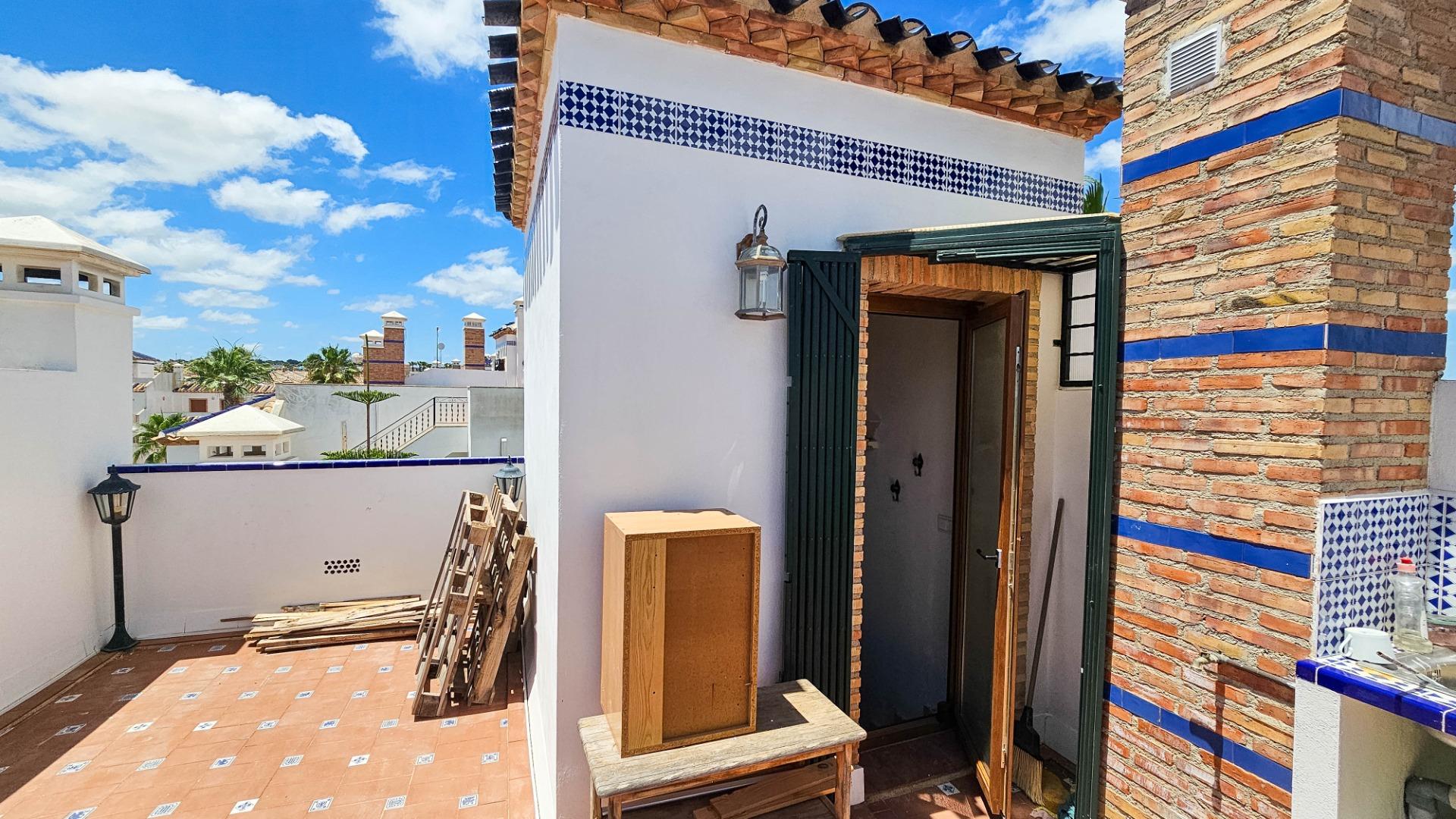 2-BEDROOM TOWNHOUSE WITH 2 BATHROOMS, FIREPLACE AND PRIVATE SOLARIUM – PAU-8 / VILLAMARTÍN