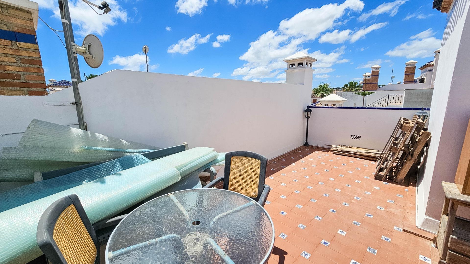 2-BEDROOM TOWNHOUSE WITH 2 BATHROOMS, FIREPLACE AND PRIVATE SOLARIUM – PAU-8 / VILLAMARTÍN