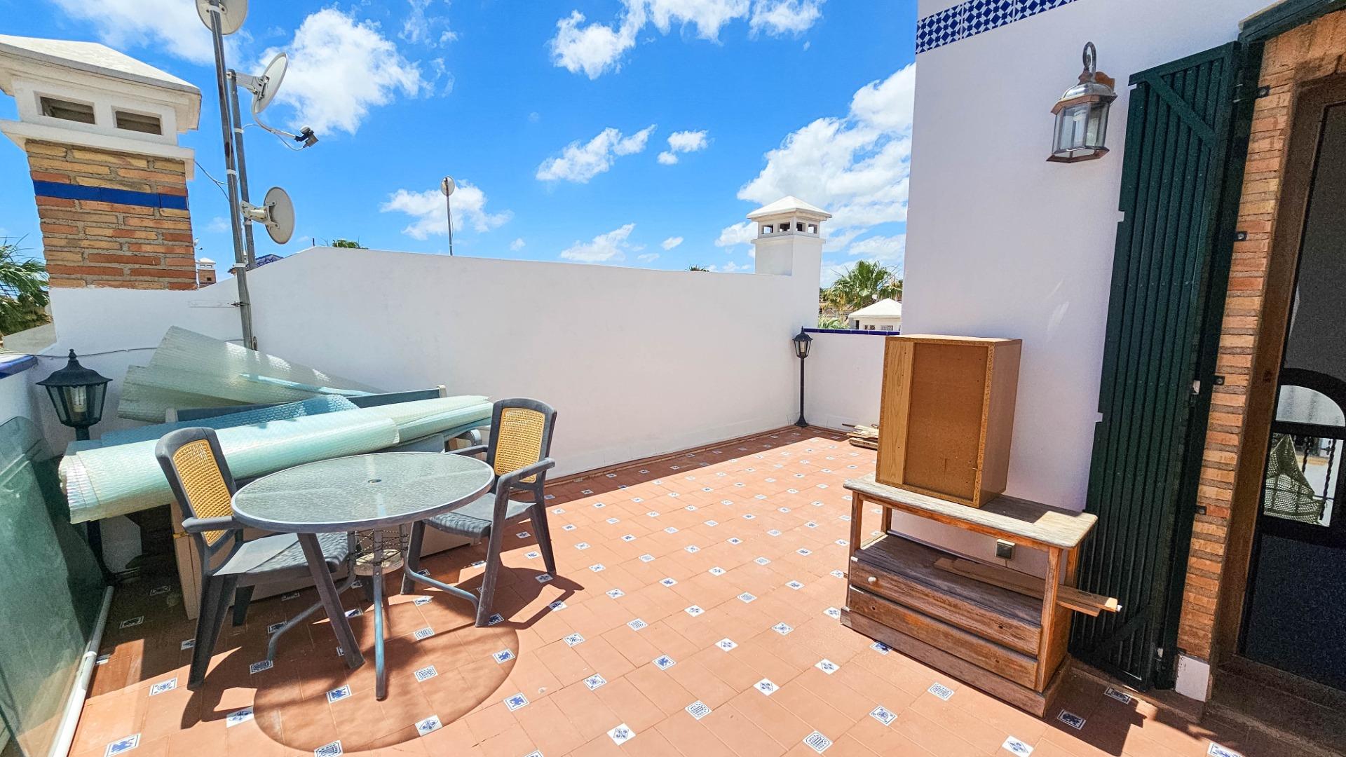 2-BEDROOM TOWNHOUSE WITH 2 BATHROOMS, FIREPLACE AND PRIVATE SOLARIUM – PAU-8 / VILLAMARTÍN