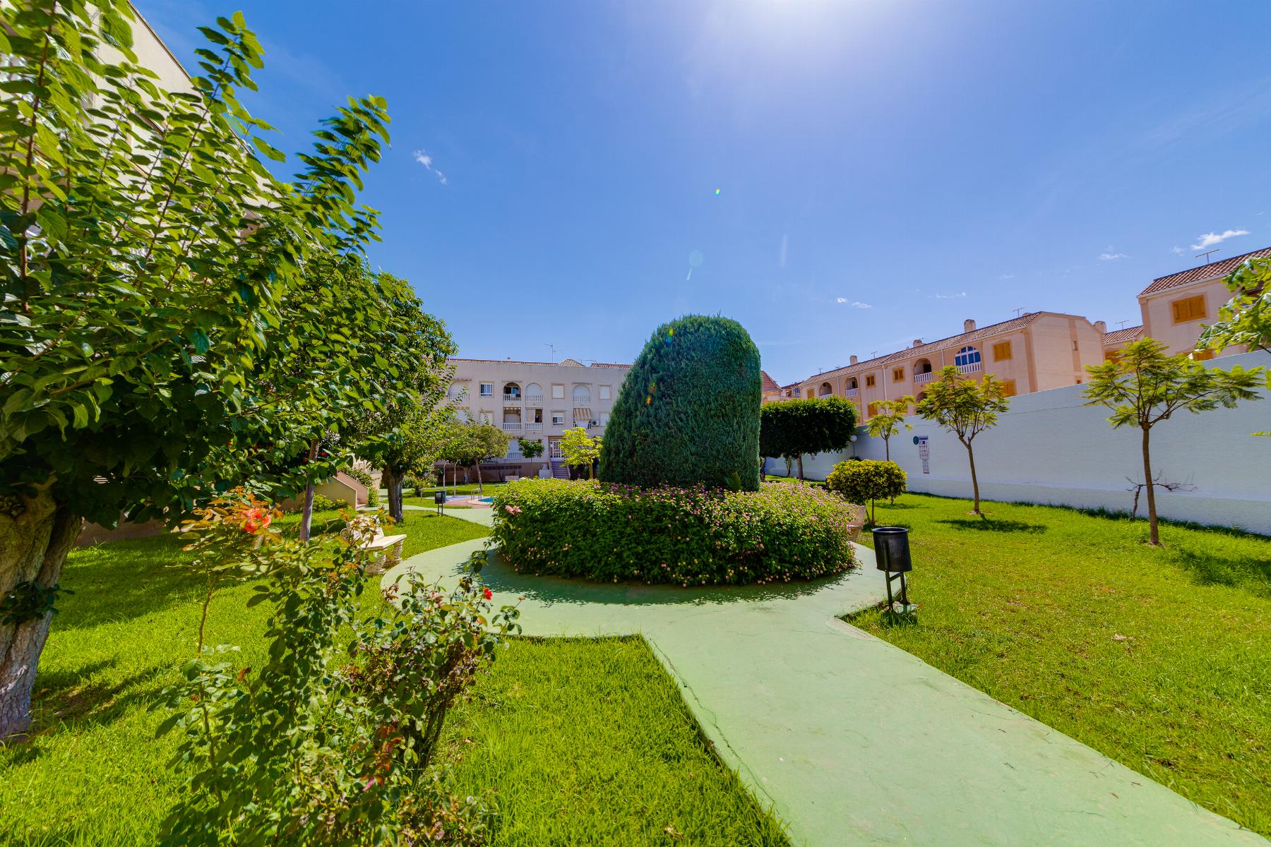 PENTHOUSE SE 2 LOŽNICEMI, TERASOU, GARÁŽÍ A BAZÉNEM – ACEQUIÓN, TORREVIEJA