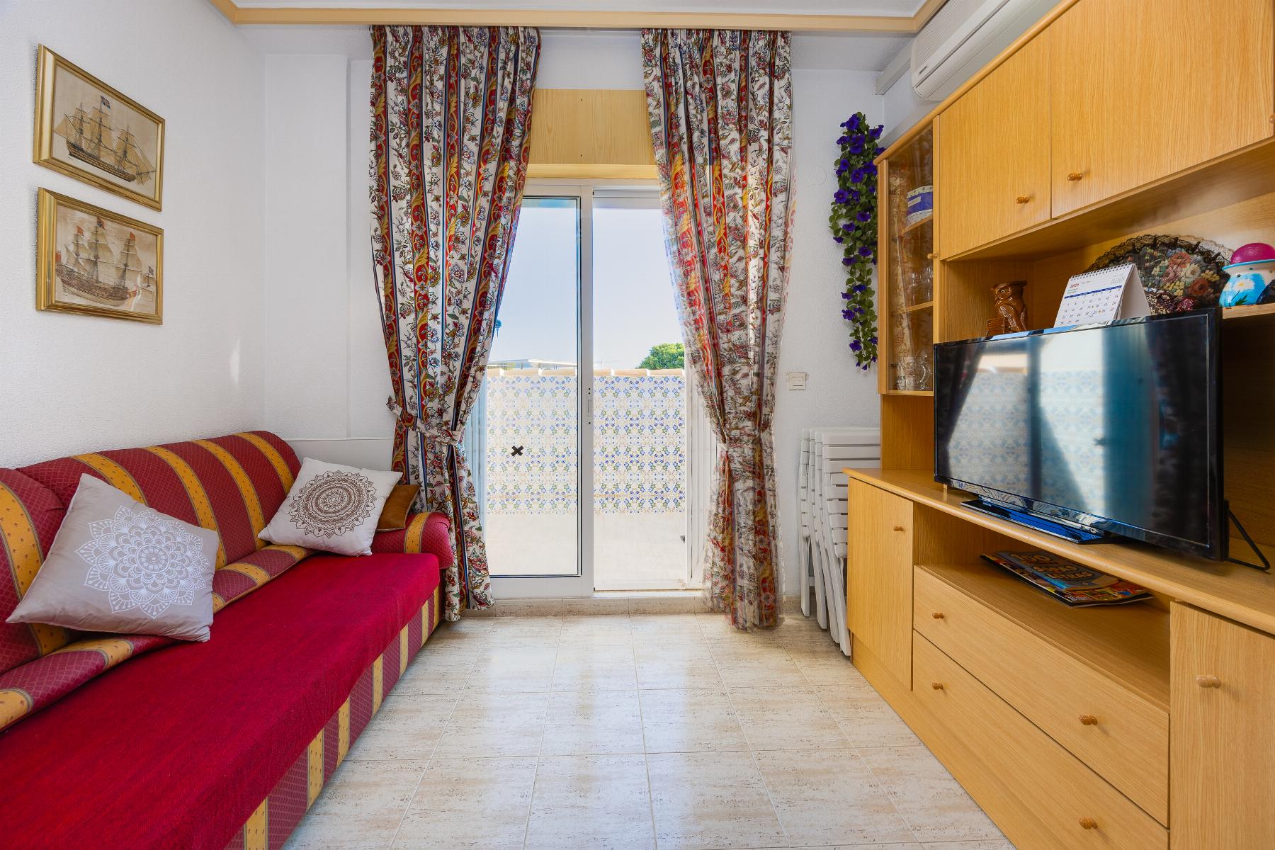 PENTHOUSE SE 2 LOŽNICEMI, TERASOU, GARÁŽÍ A BAZÉNEM – ACEQUIÓN, TORREVIEJA