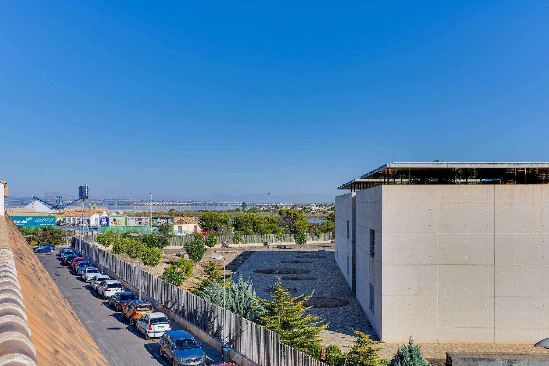 PENTHOUSE SE 2 LOŽNICEMI, TERASOU, GARÁŽÍ A BAZÉNEM – ACEQUIÓN, TORREVIEJA