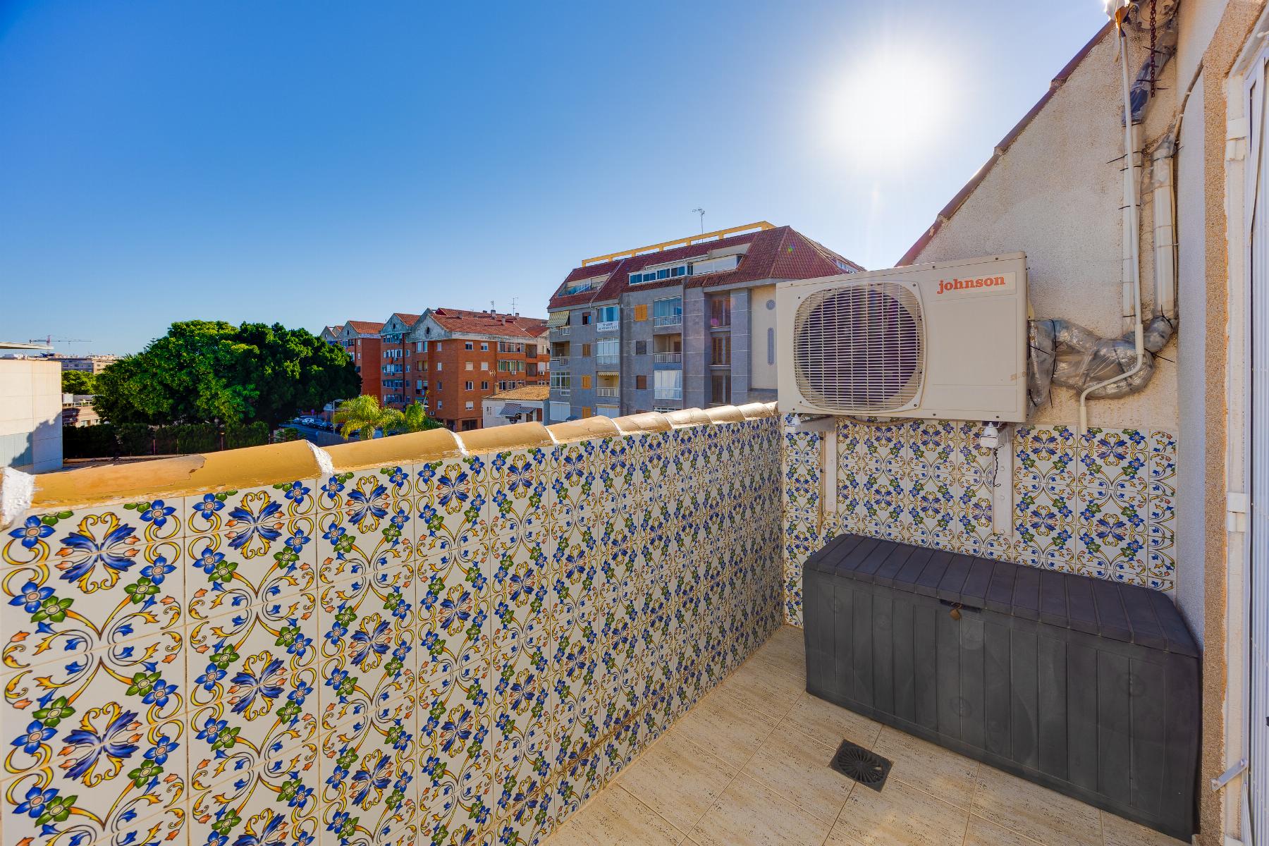 PENTHOUSE SE 2 LOŽNICEMI, TERASOU, GARÁŽÍ A BAZÉNEM – ACEQUIÓN, TORREVIEJA