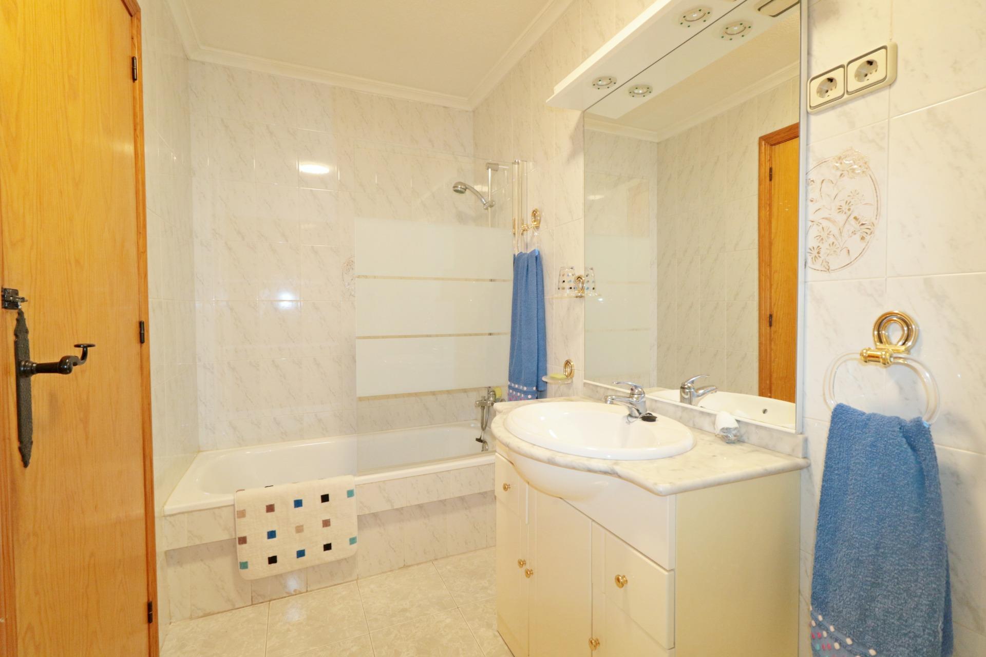 PENTHOUSE SE 3 LOŽNICEMI A ČTYŘMI TERASAMI – HABANERAS, TORREVIEJA