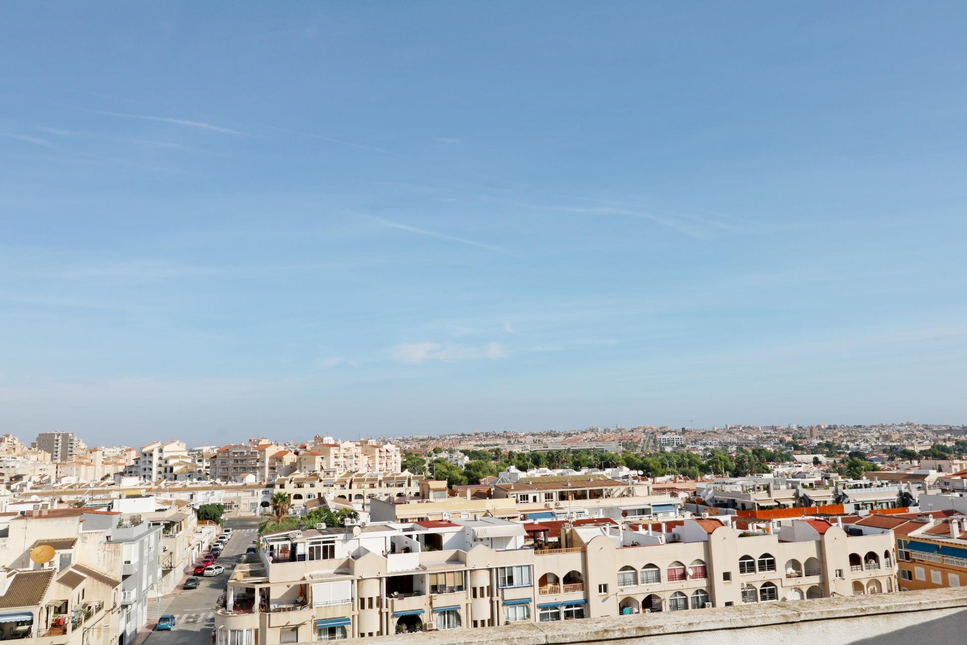 PENTHOUSE SE 3 LOŽNICEMI A ČTYŘMI TERASAMI – HABANERAS, TORREVIEJA