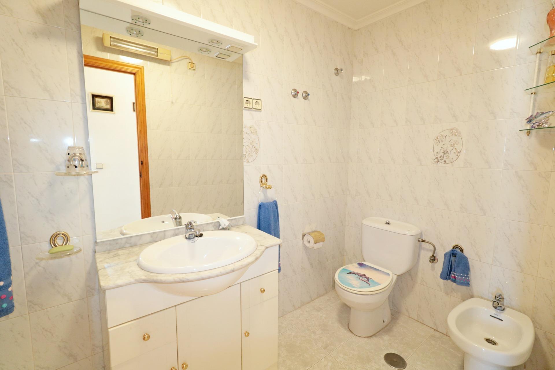 PENTHOUSE SE 3 LOŽNICEMI A ČTYŘMI TERASAMI – HABANERAS, TORREVIEJA